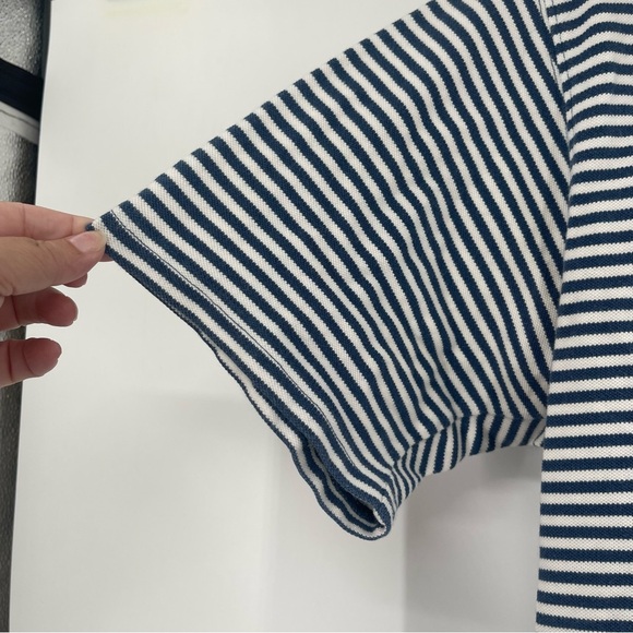 Vineyard Vines Blue and White Striped Polo Shirt - Picture 4 of 8